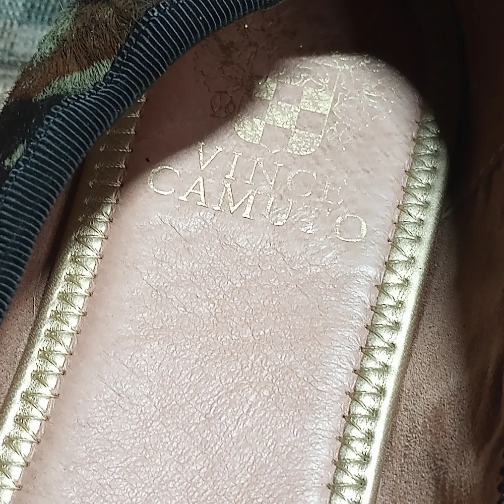 Vince Camuto Green and Brown Camouflage Flats - Picture 9 of 12